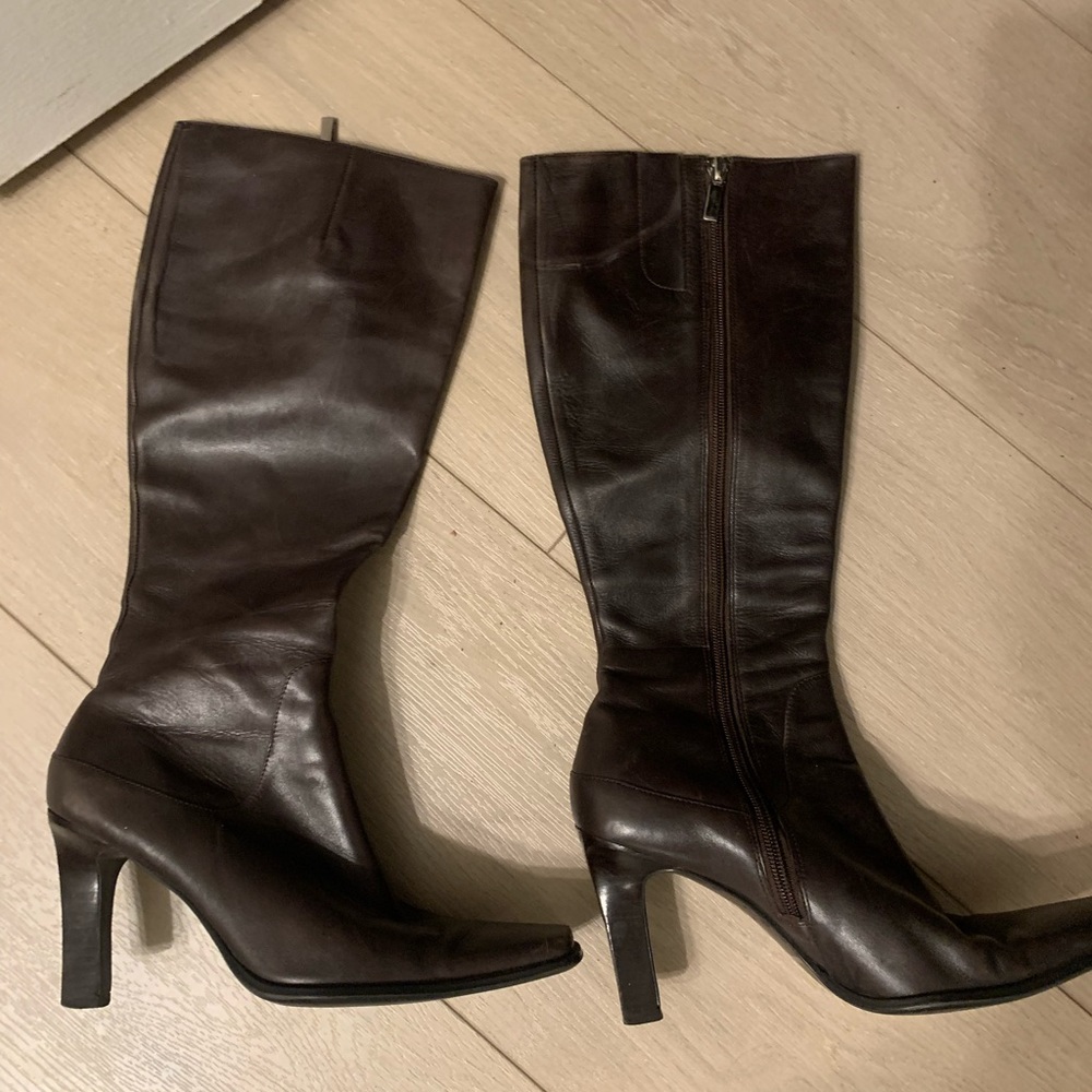 Dark Brown leather Heel boots